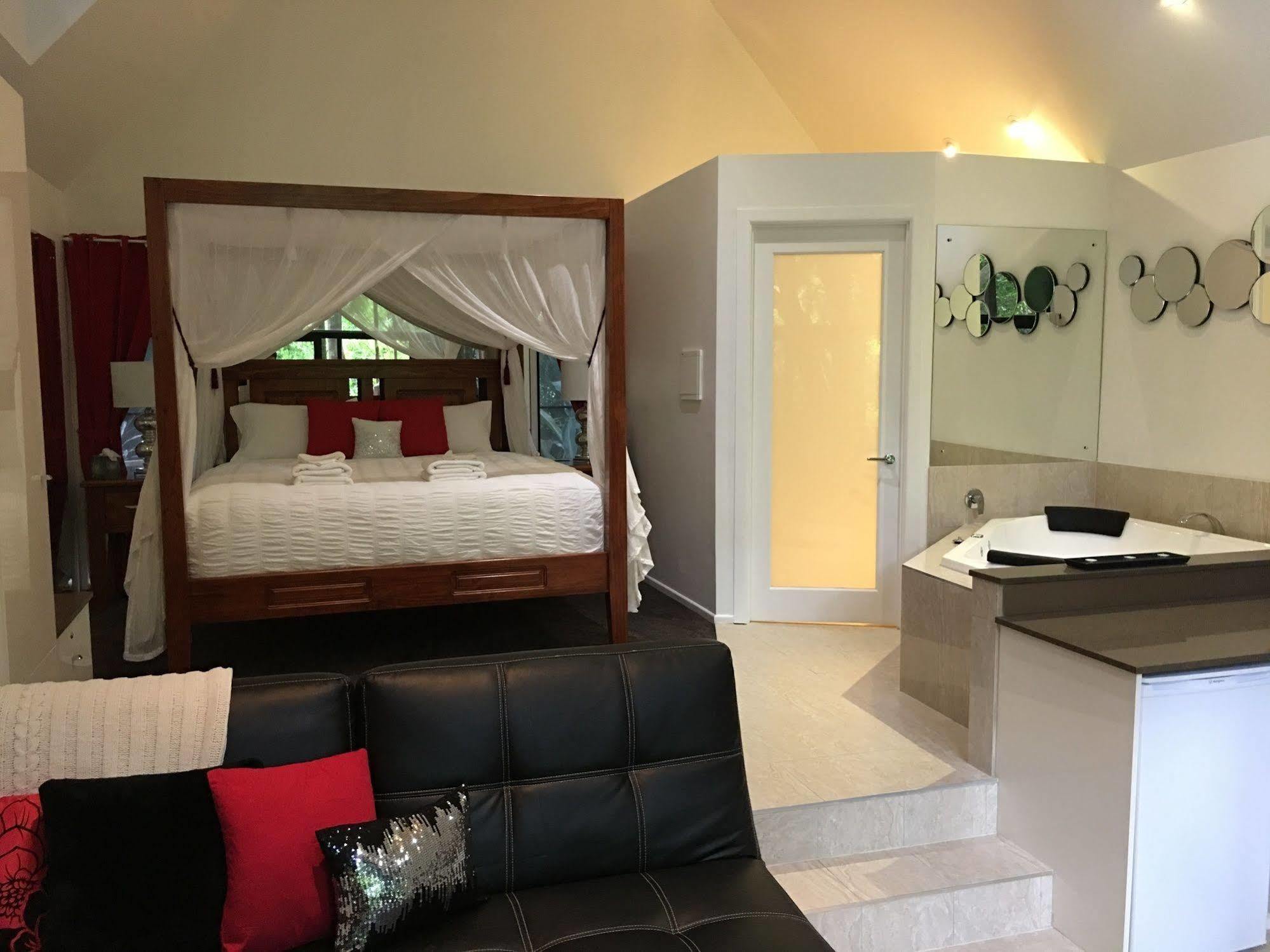 Chalet On Gallery Walk - King Bed, Spa, Fireplace, Wifi & Netflix, Linger A While Маунт-Тамборин Экстерьер фото